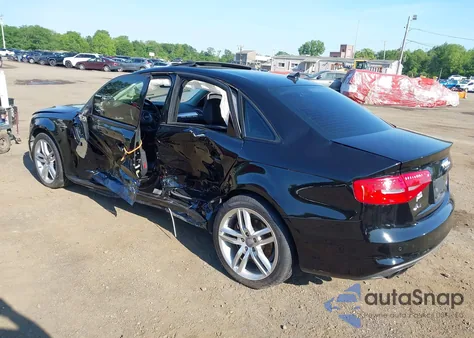 2016 Audi A4 Premium S-Line z USA, uszkodzony, nr VIN WAUBFAFL4GA013267